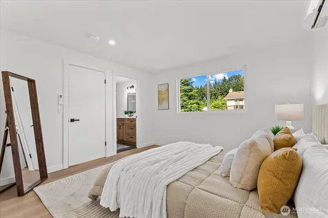 11235 NE 146th Street Kirkland WA 98034