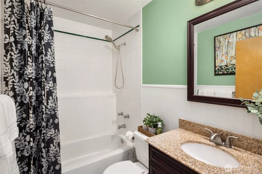 2023 228th Place NE Sammamish WA 98074