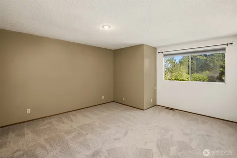 2023 228th Place NE Sammamish WA 98074