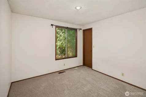 2023 228th Place NE Sammamish WA 98074