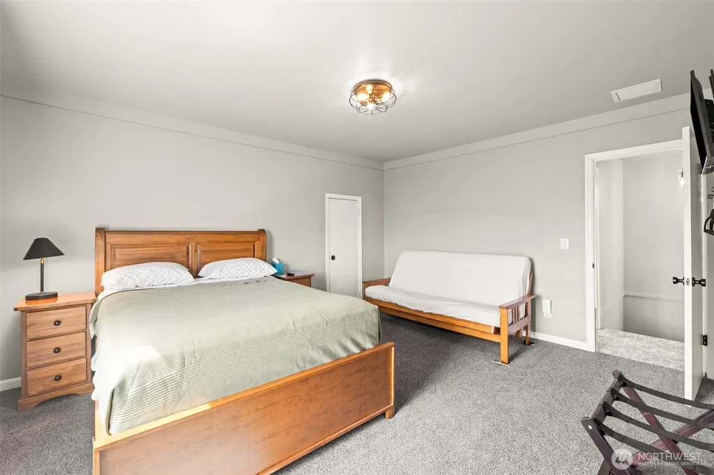 916 Georgiana Street Port Angeles WA 98362
