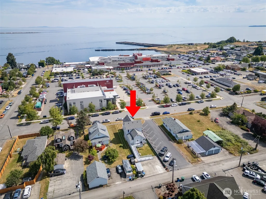 916 Georgiana Street Port Angeles WA 98362