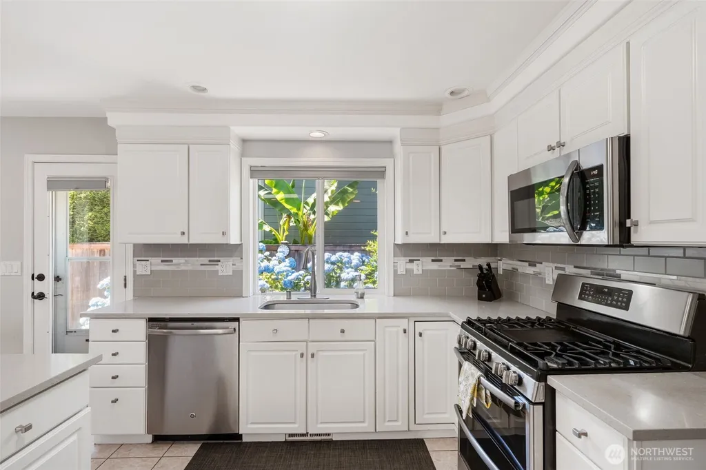 2335 Cedar Park Loop SE Olympia WA 98501