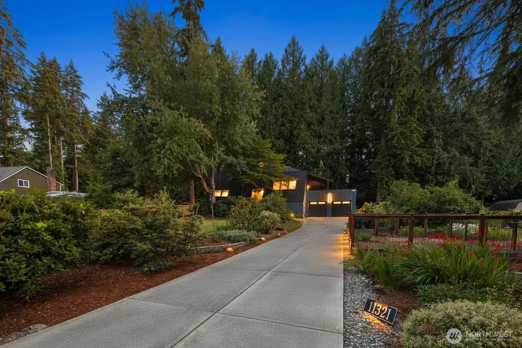 11321 165th Court NE Redmond WA 98052