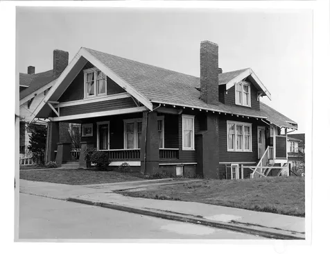 4318 1st Avenue NE Seattle WA 98105