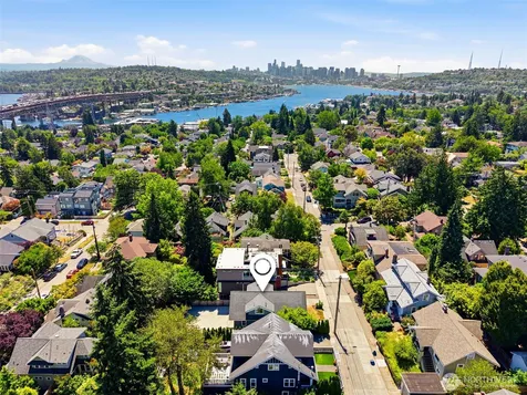 4318 1st Avenue NE Seattle WA 98105