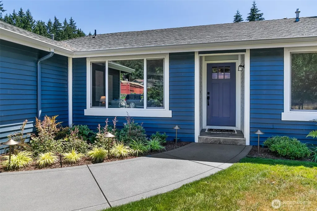 715 NE Redbud Lane Bremerton WA 98311