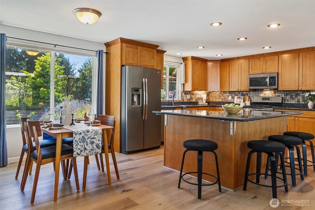 715 NE Redbud Lane Bremerton WA 98311