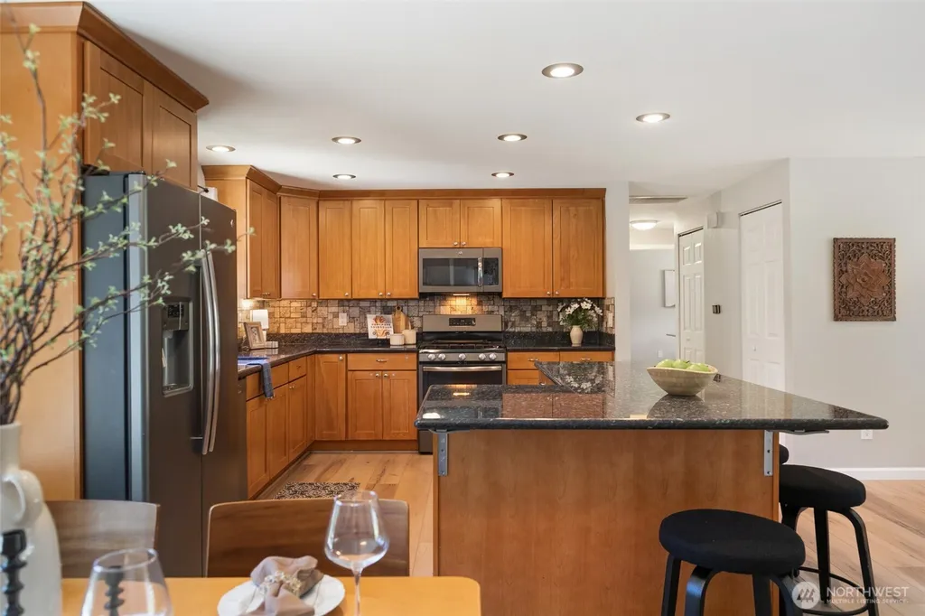 715 NE Redbud Lane Bremerton WA 98311