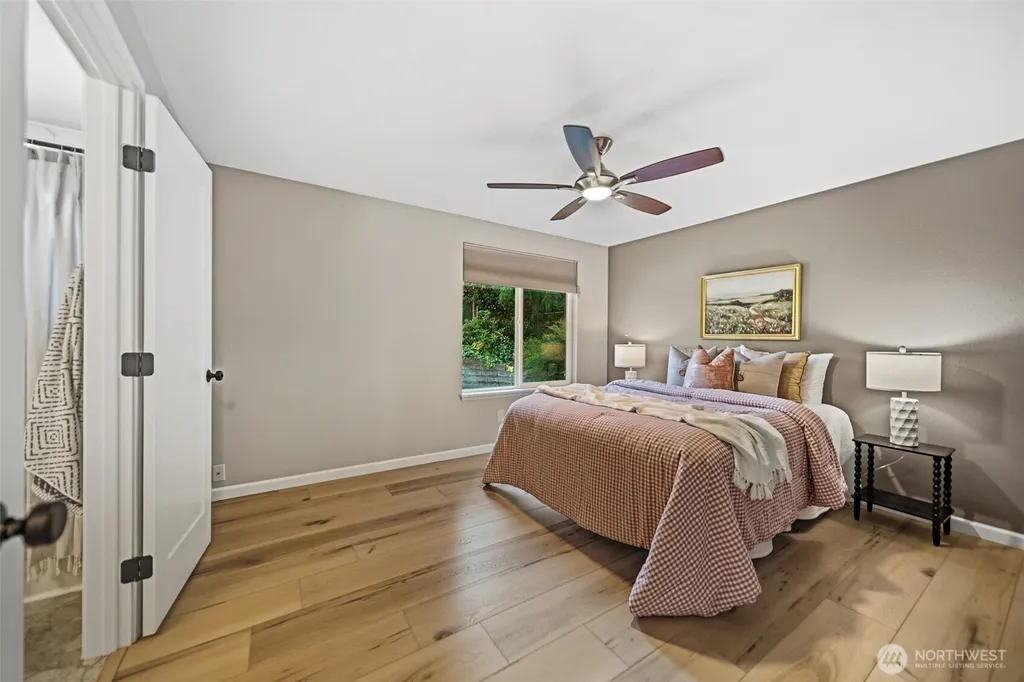 715 NE Redbud Lane Bremerton WA 98311