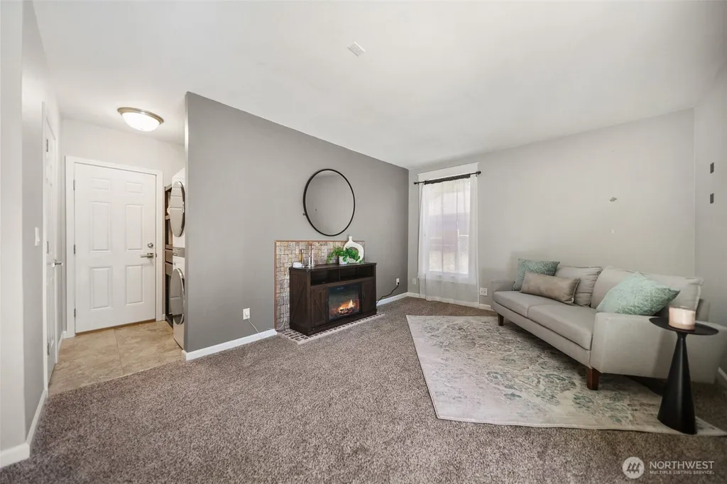 715 NE Redbud Lane Bremerton WA 98311