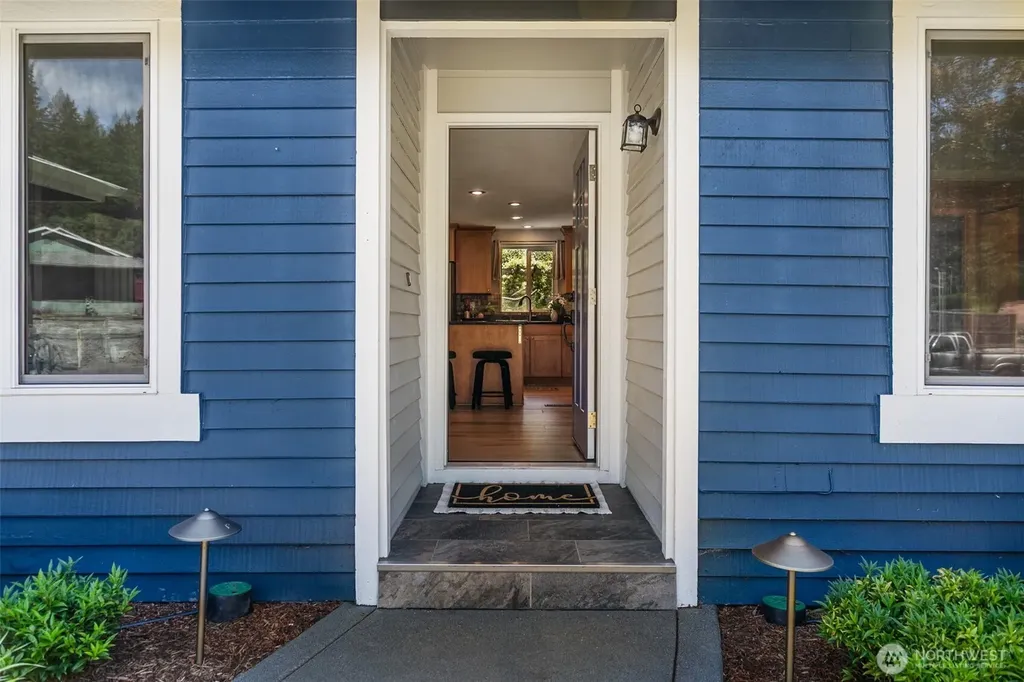 715 NE Redbud Lane Bremerton WA 98311
