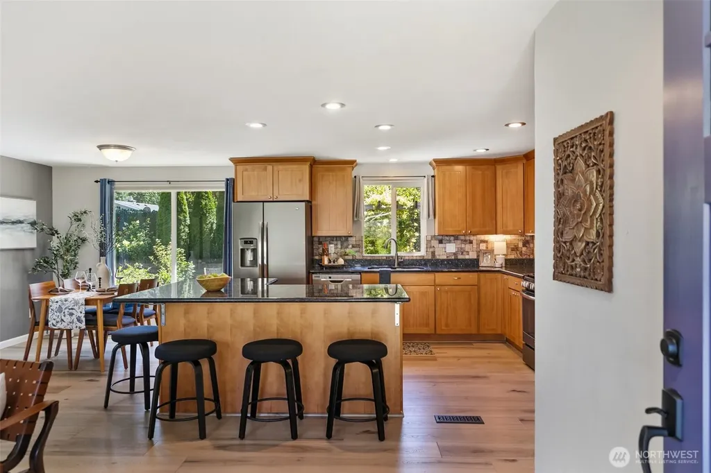 715 NE Redbud Lane Bremerton WA 98311