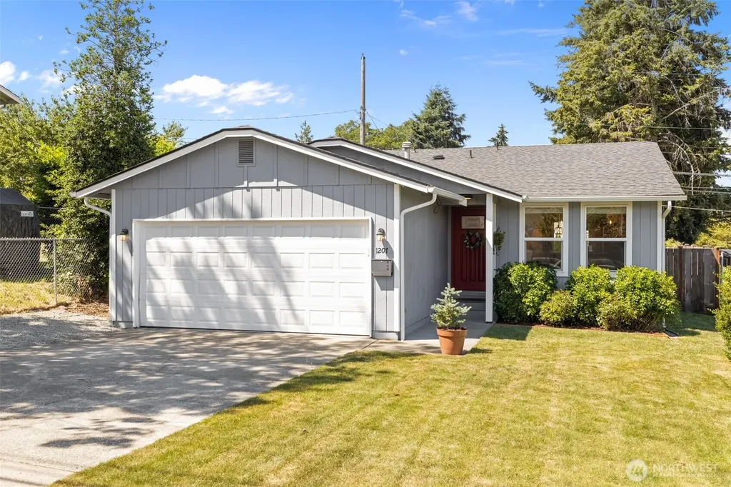 1207 E 64th Street Tacoma WA 98404