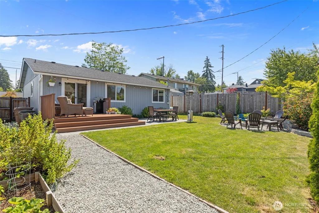 1207 E 64th Street Tacoma WA 98404