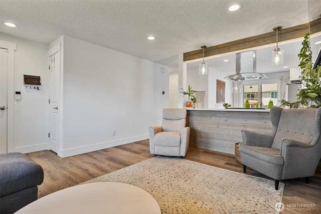 1207 E 64th Street Tacoma WA 98404