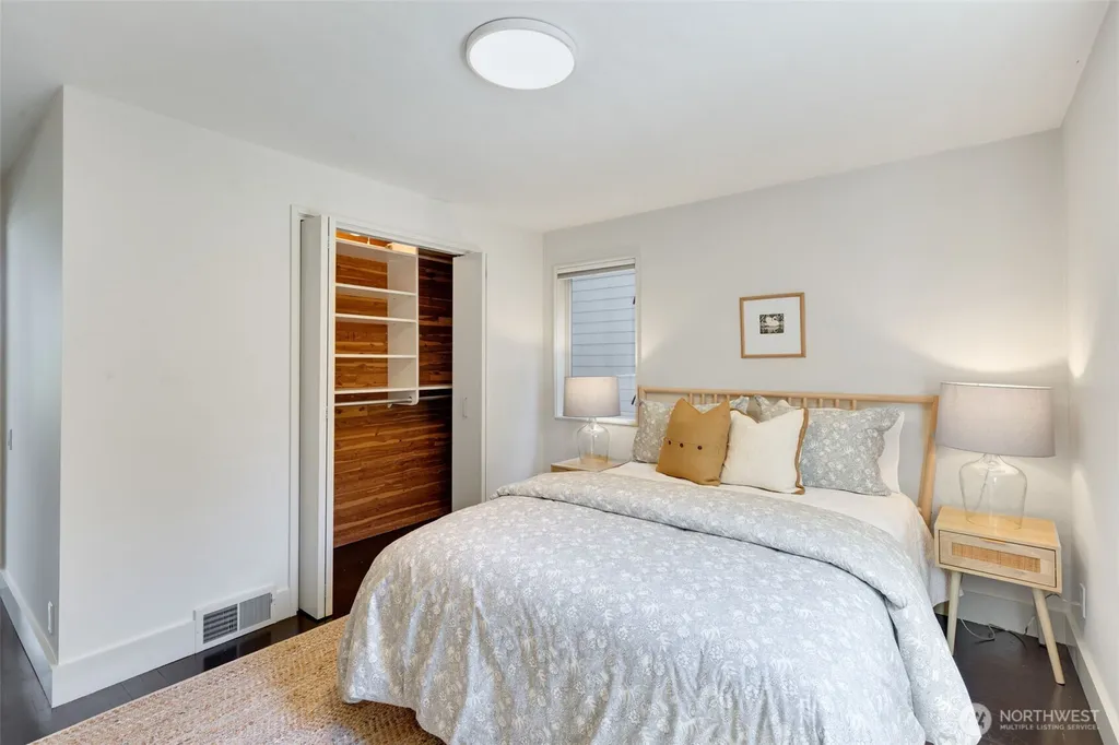 1819 39th Avenue E Seattle WA 98112