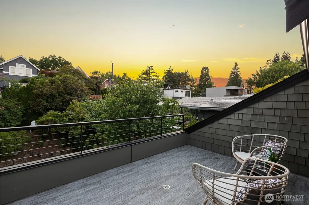 1819 39th Avenue E Seattle WA 98112