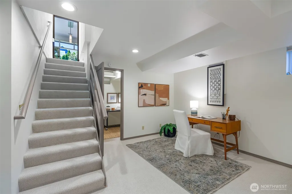 1819 39th Avenue E Seattle WA 98112