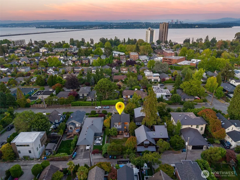 1819 39th Avenue E Seattle WA 98112