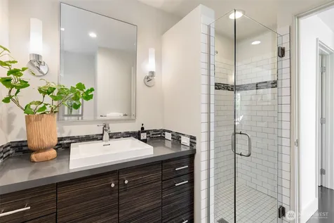 1819 39th Avenue E Seattle WA 98112