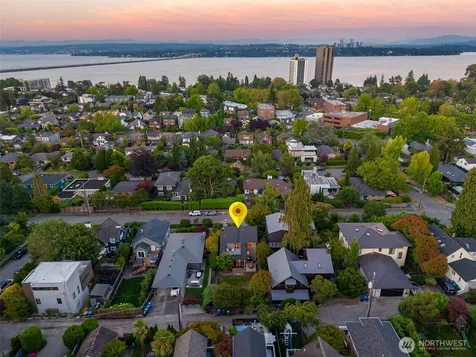 1819 39th Avenue E Seattle WA 98112