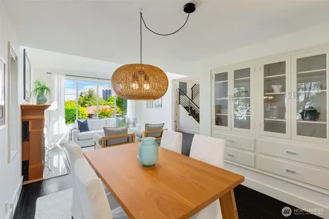 1819 39th Avenue E Seattle WA 98112