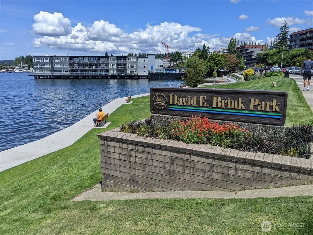 515 Lake Street S Kirkland WA 98033
