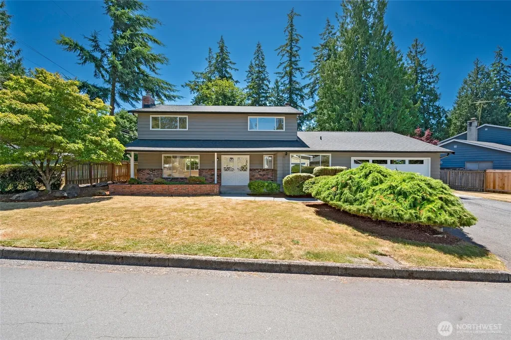 305 NW 198th Street Shoreline WA 98177