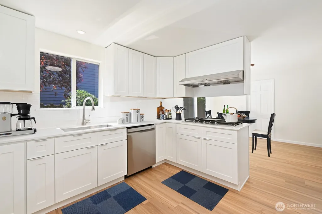 305 NW 198th Street Shoreline WA 98177