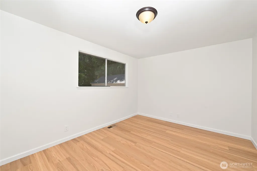 305 NW 198th Street Shoreline WA 98177