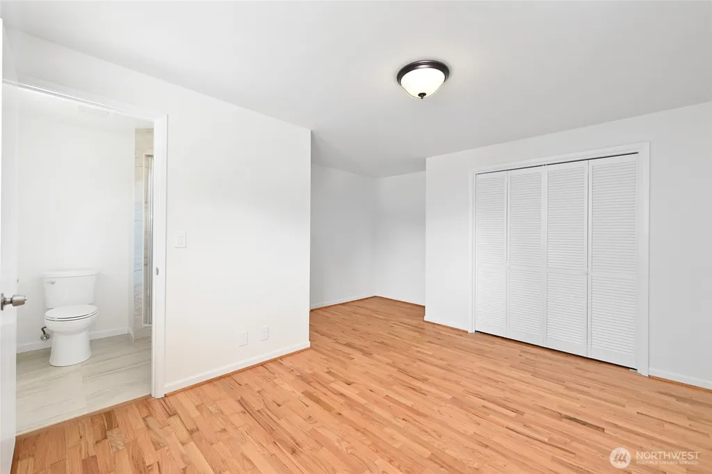 305 NW 198th Street Shoreline WA 98177
