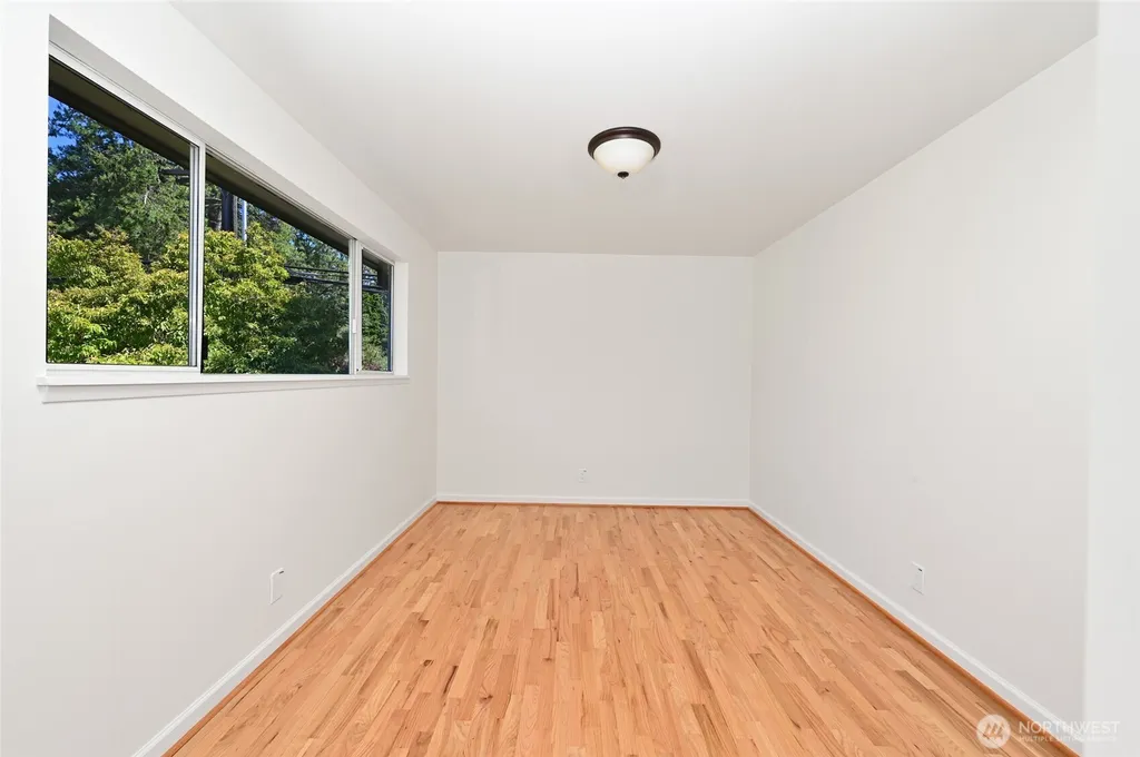 305 NW 198th Street Shoreline WA 98177