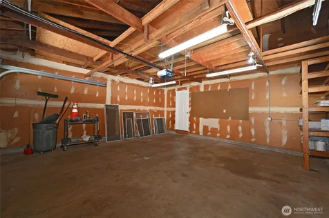 305 NW 198th Street Shoreline WA 98177