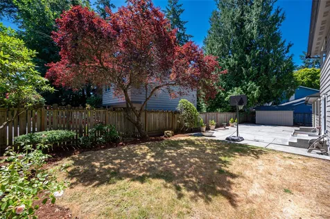305 NW 198th Street Shoreline WA 98177