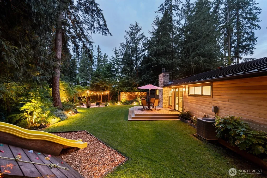 21229 Cypress Way Lynnwood WA 98036