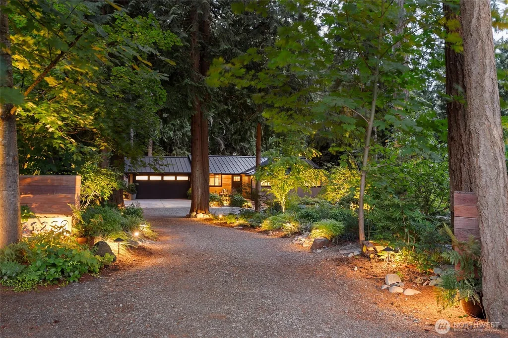 21229 Cypress Way Lynnwood WA 98036
