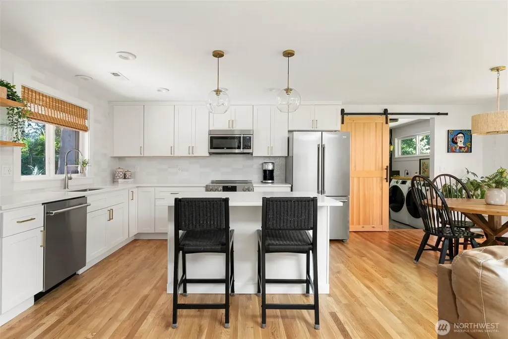 21229 Cypress Way Lynnwood WA 98036