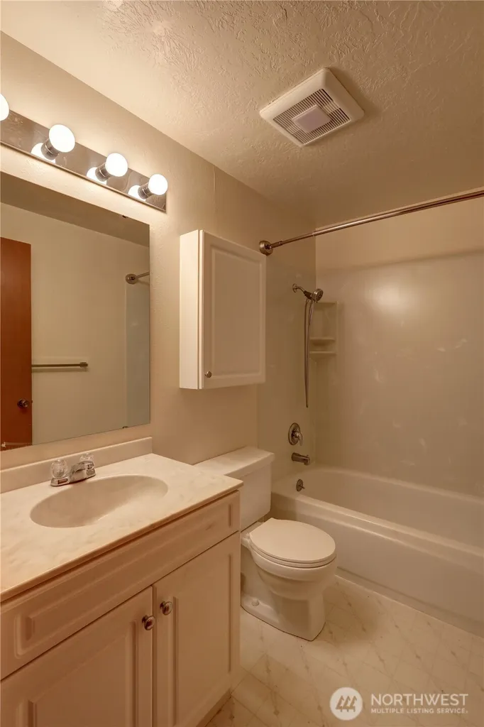 11643 91st Place NE Kirkland WA 98034