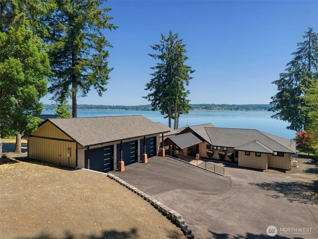6254 Chico Way NW Bremerton WA 98312