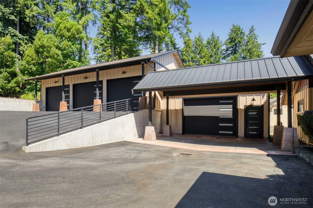 6254 Chico Way NW Bremerton WA 98312
