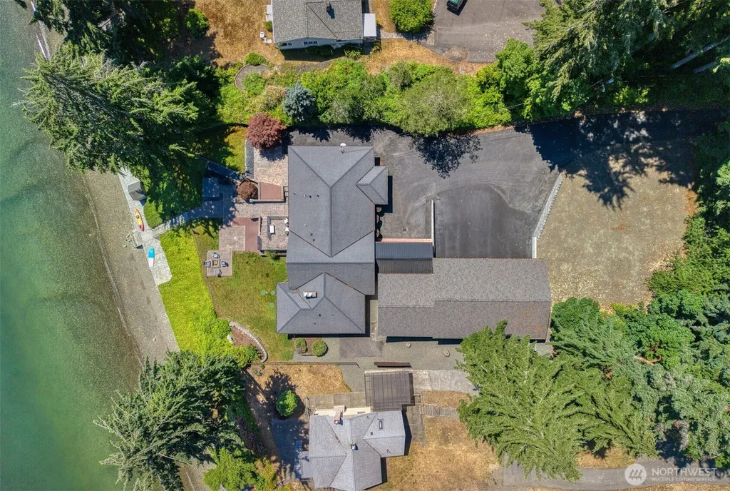 6254 Chico Way NW Bremerton WA 98312