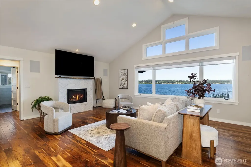 6254 Chico Way NW Bremerton WA 98312