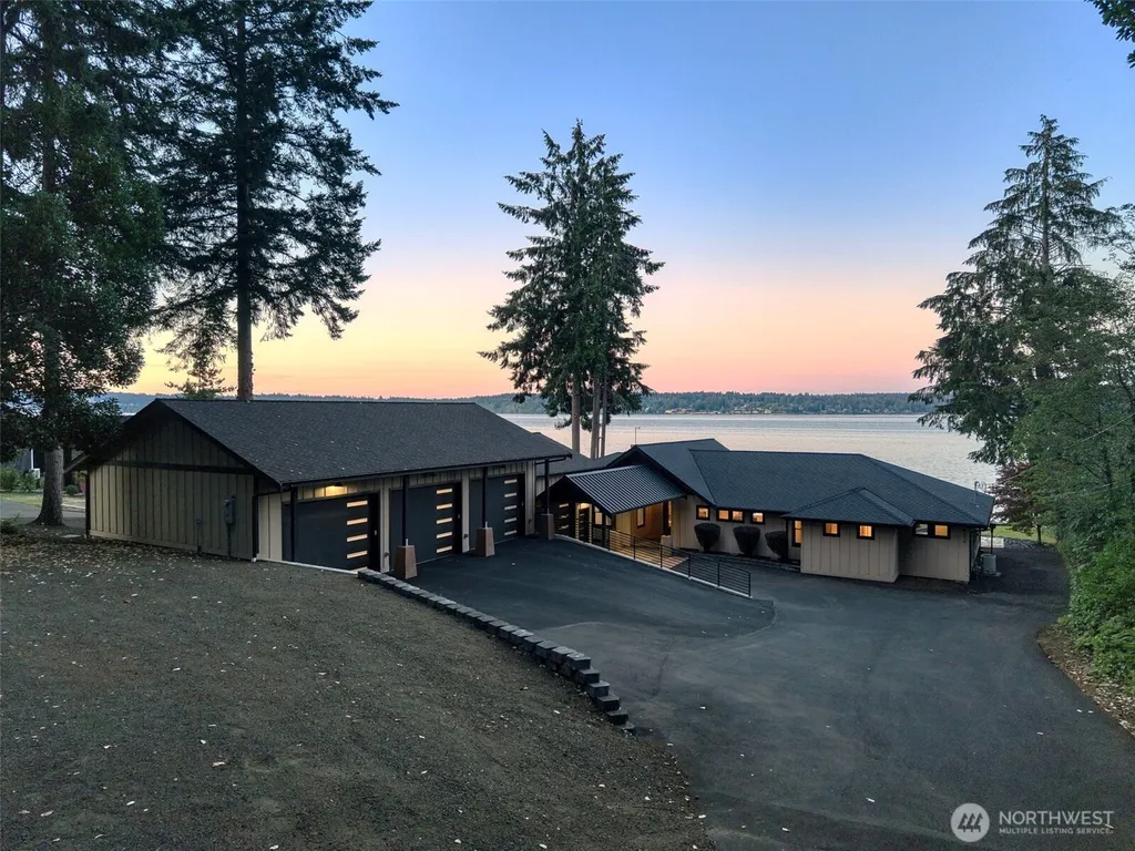 6254 Chico Way NW Bremerton WA 98312