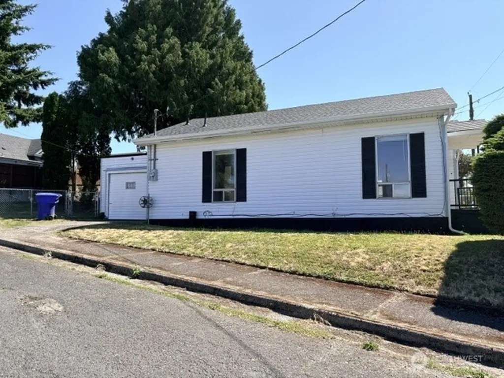 901 Crawford Kelso WA 98626