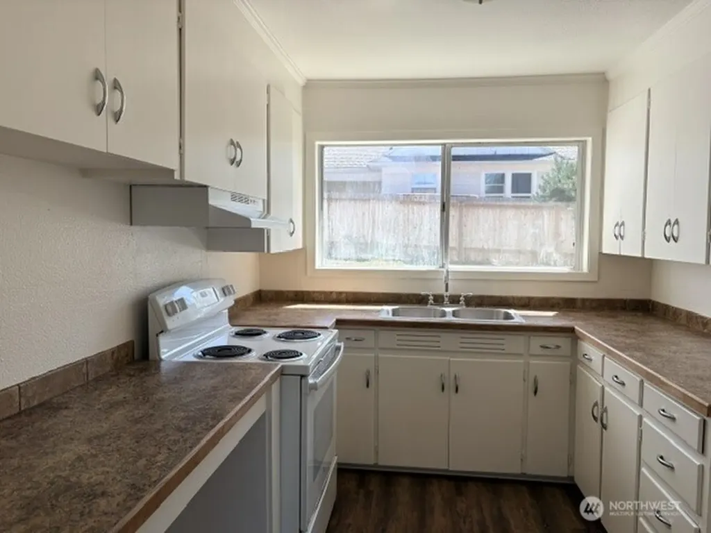 901 Crawford Kelso WA 98626