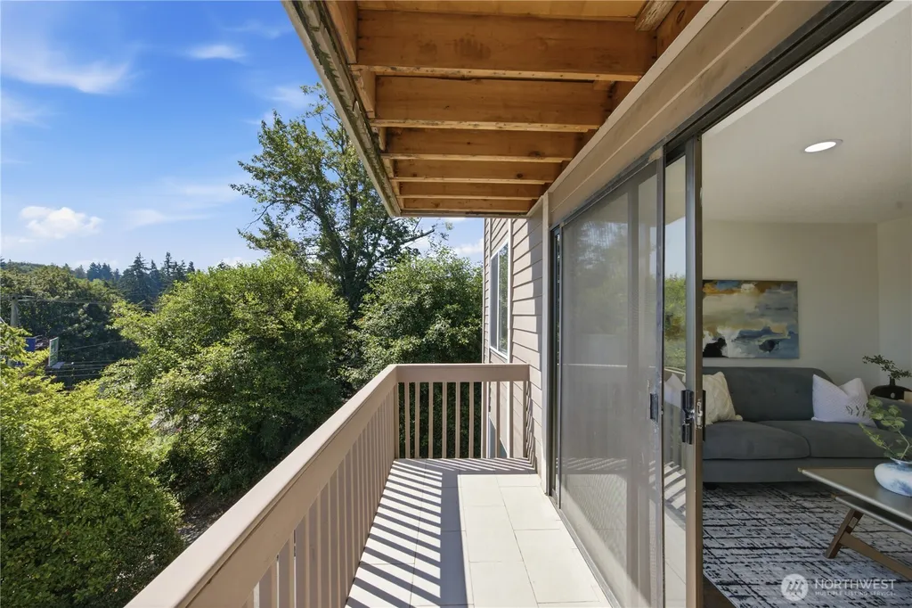 2334 NE 102nd Street Seattle WA 98125