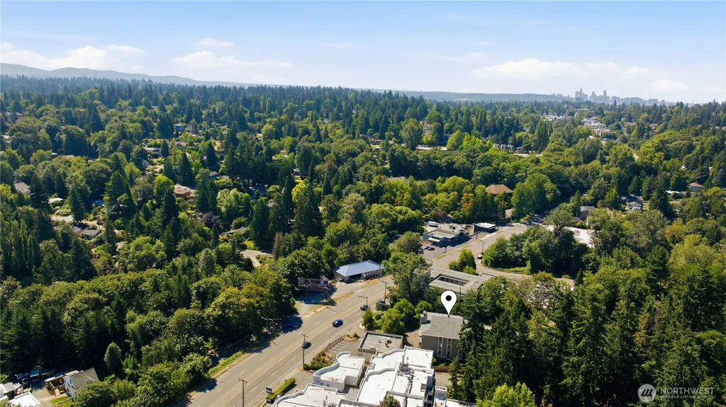 2334 NE 102nd Street Seattle WA 98125