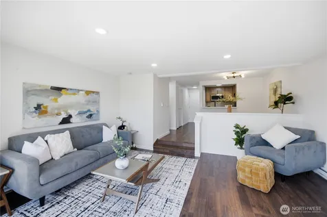 2334 NE 102nd Street Seattle WA 98125