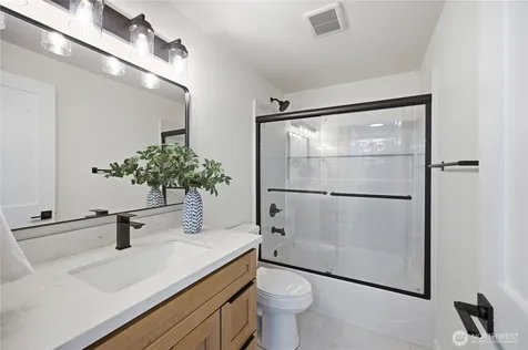 2334 NE 102nd Street Seattle WA 98125
